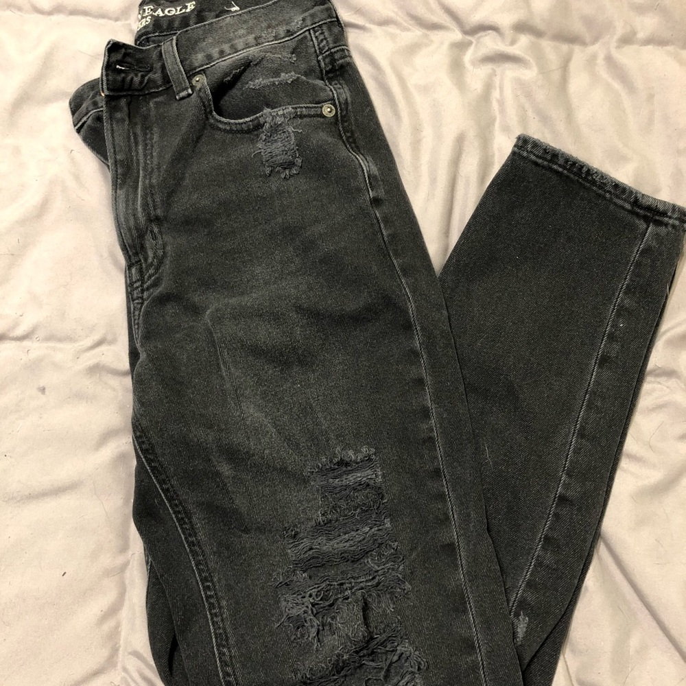 AE MOM JEANS